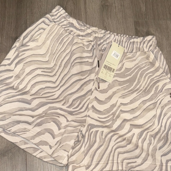 Sweaty Betty Zebra Patterned Athletic Shorts in Cream and Gray - Picture 1 of 4